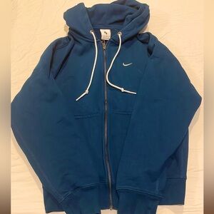 Men’s zip up hoodie. New without tags.